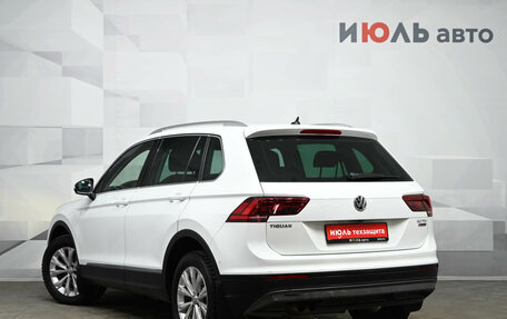 Volkswagen Tiguan II, 2017 год, 3 200 000 рублей, 4 фотография