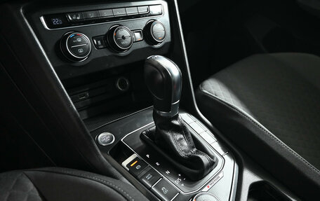 Volkswagen Tiguan II, 2017 год, 3 200 000 рублей, 18 фотография