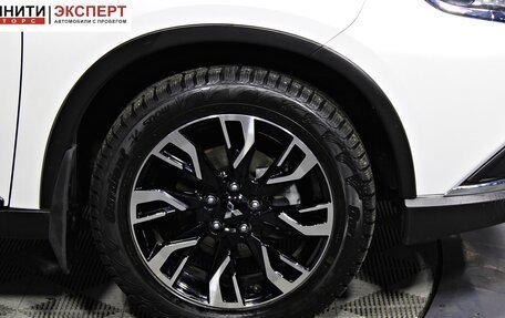 Mitsubishi Outlander III рестайлинг 3, 2022 год, 2 857 000 рублей, 18 фотография