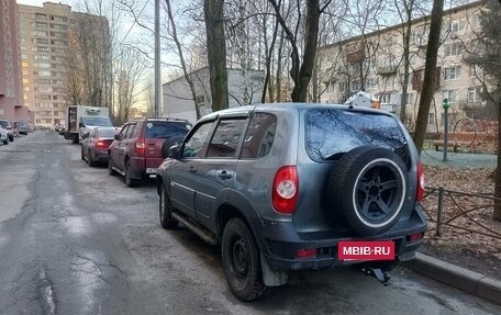 Chevrolet Niva I рестайлинг, 2017 год, 640 000 рублей, 4 фотография