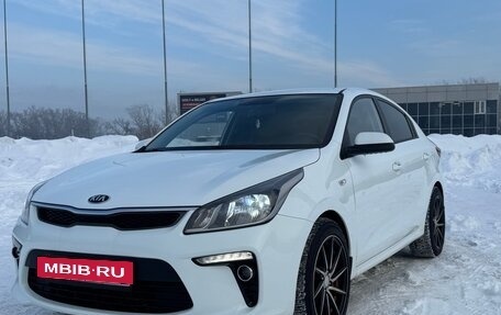 KIA Rio IV, 2019 год, 1 300 000 рублей, 3 фотография