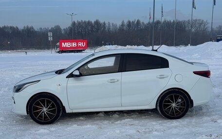 KIA Rio IV, 2019 год, 1 300 000 рублей, 5 фотография