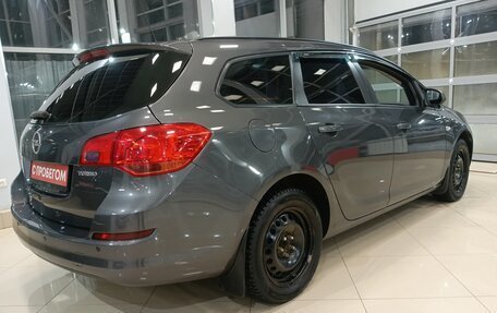 Opel Astra J, 2011 год, 825 000 рублей, 3 фотография