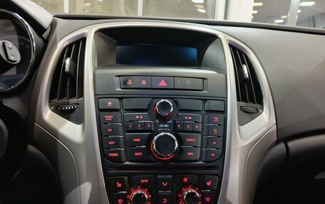 Opel Astra J, 2011 год, 825 000 рублей, 19 фотография