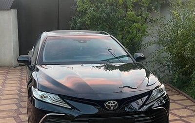 Toyota Camry, 2021 год, 3 290 000 рублей, 1 фотография