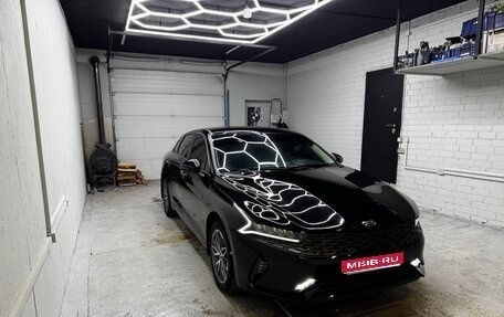 KIA K5, 2021 год, 2 400 000 рублей, 1 фотография