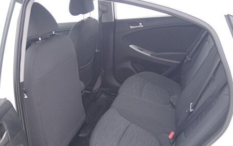 Hyundai Solaris II рестайлинг, 2015 год, 1 200 000 рублей, 1 фотография