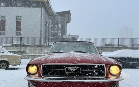 Ford Mustang VI рестайлинг, 1967 год, 7 100 000 рублей, 2 фотография
