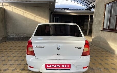 Renault Logan I, 2015 год, 340 000 рублей, 2 фотография