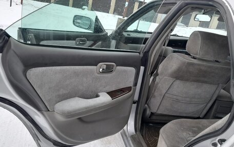 Nissan Laurel VIII, 2000 год, 420 000 рублей, 6 фотография