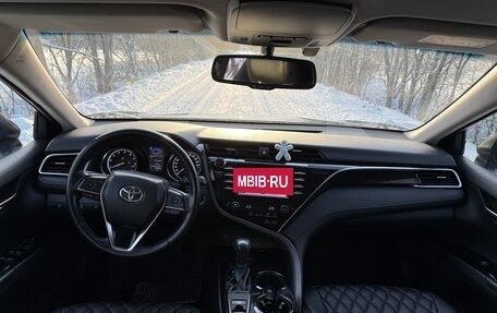 Toyota Camry, 2020 год, 3 200 000 рублей, 9 фотография