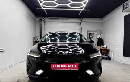 KIA K5, 2021 год, 2 400 000 рублей, 13 фотография