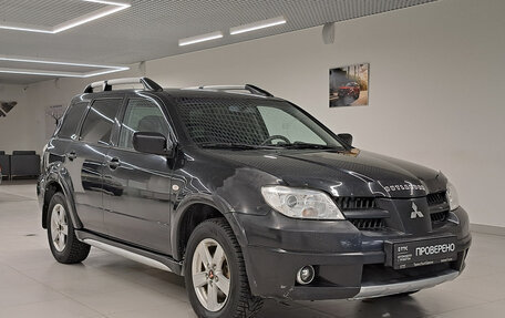 Mitsubishi Outlander III рестайлинг 3, 2007 год, 735 000 рублей, 3 фотография