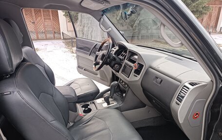 Mitsubishi Pajero III рестайлинг, 2003 год, 780 000 рублей, 8 фотография