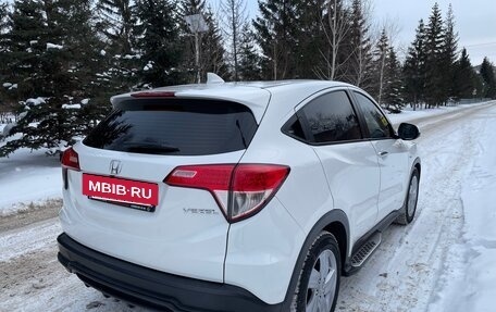 Honda Vezel, 2021 год, 2 200 000 рублей, 10 фотография