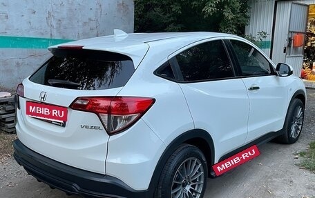 Honda Vezel, 2021 год, 2 200 000 рублей, 26 фотография