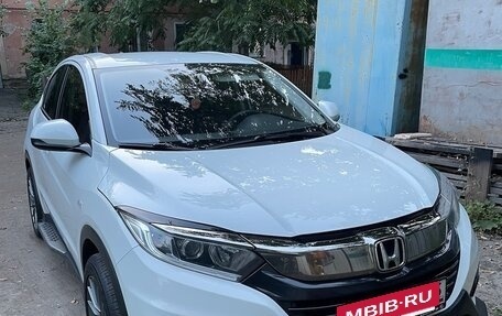 Honda Vezel, 2021 год, 2 200 000 рублей, 25 фотография