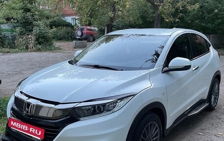 Honda Vezel, 2021 год, 2 200 000 рублей, 24 фотография