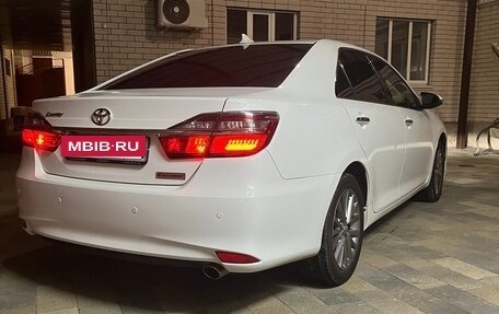 Toyota Camry, 2017 год, 2 355 000 рублей, 4 фотография
