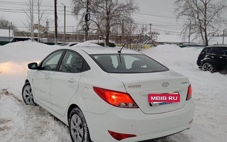 Hyundai Solaris II рестайлинг, 2015 год, 1 200 000 рублей, 9 фотография