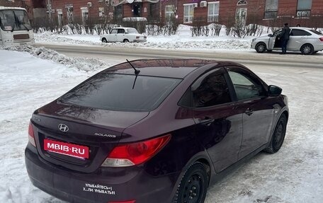 Hyundai Solaris II рестайлинг, 2011 год, 650 000 рублей, 2 фотография