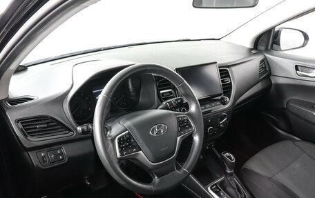 Hyundai Solaris II рестайлинг, 2021 год, 1 749 000 рублей, 5 фотография