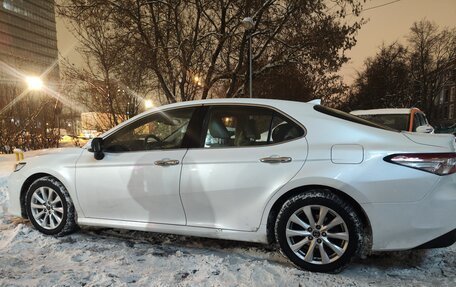 Toyota Camry, 2019 год, 2 770 000 рублей, 2 фотография