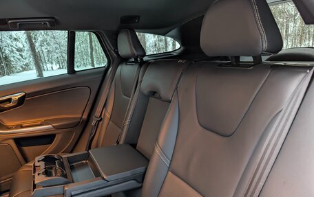 Volvo V60 I, 2018 год, 2 350 000 рублей, 26 фотография