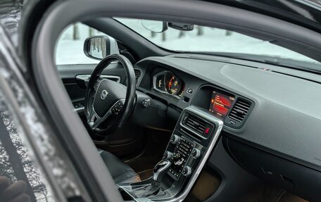 Volvo V60 I, 2018 год, 2 350 000 рублей, 25 фотография
