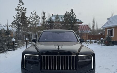 Rolls-Royce Cullinan, 2025 год, 65 100 000 рублей, 2 фотография