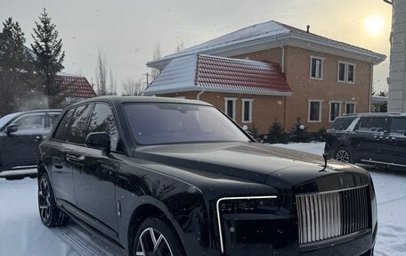 Rolls-Royce Cullinan, 2025 год, 65 100 000 рублей, 6 фотография