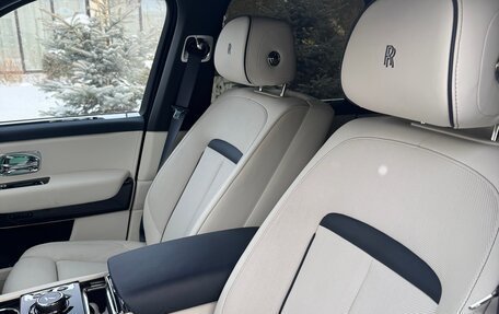 Rolls-Royce Cullinan, 2025 год, 65 100 000 рублей, 8 фотография