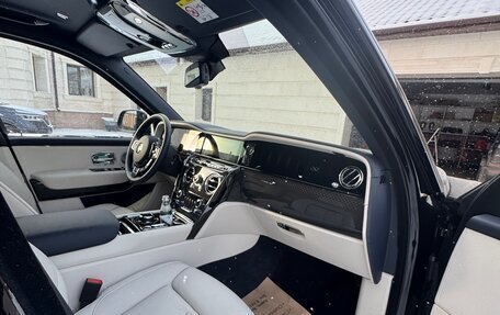 Rolls-Royce Cullinan, 2025 год, 65 100 000 рублей, 14 фотография