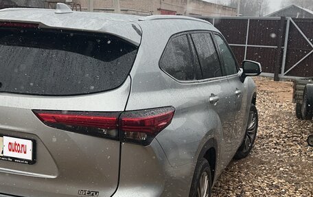 Toyota Highlander, 2021 год, 4 950 000 рублей, 4 фотография