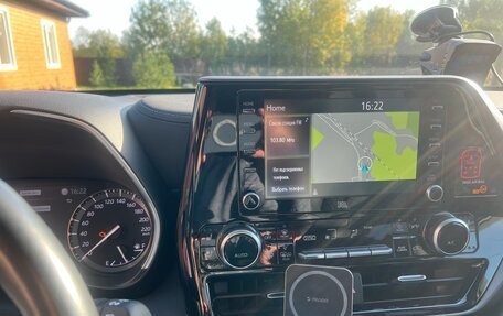 Toyota Highlander, 2021 год, 4 950 000 рублей, 7 фотография