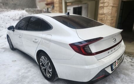 Hyundai Sonata VIII, 2021 год, 1 950 000 рублей, 4 фотография