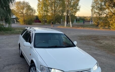 Toyota Camry, 1999 год, 430 000 рублей, 1 фотография