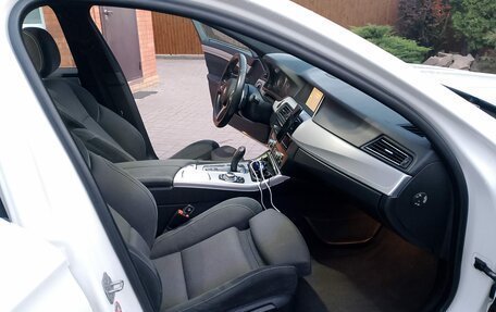 BMW 5 серия, 2014 год, 1 950 000 рублей, 16 фотография