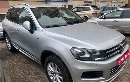 Volkswagen Touareg III, 2014 год, 2 350 000 рублей, 2 фотография