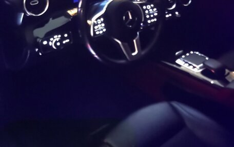 Mercedes-Benz A-Класс, 2020 год, 2 200 000 рублей, 3 фотография