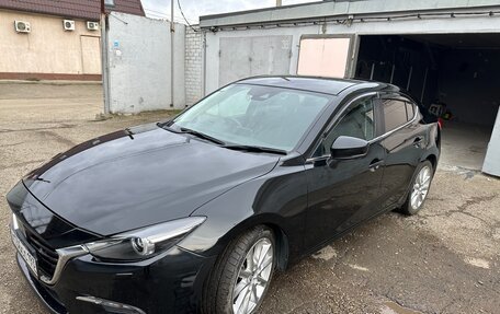 Mazda Axela, 2017 год, 1 225 000 рублей, 2 фотография