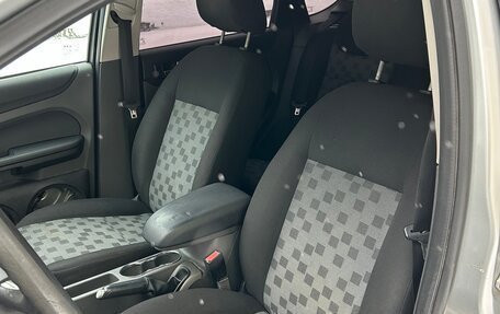 Ford Focus II рестайлинг, 2006 год, 199 999 рублей, 23 фотография