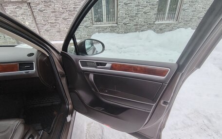 Volkswagen Touareg III, 2012 год, 1 783 000 рублей, 20 фотография