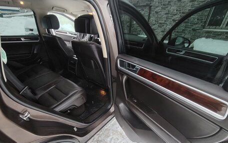 Volkswagen Touareg III, 2012 год, 1 783 000 рублей, 24 фотография