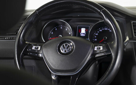 Volkswagen Tiguan II, 2018 год, 2 395 000 рублей, 13 фотография