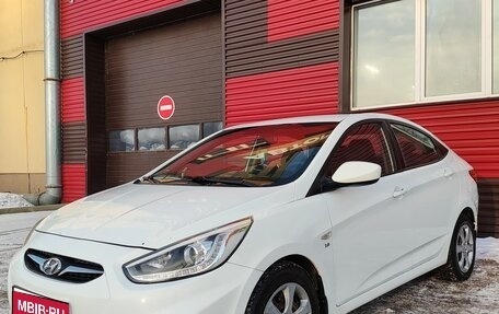 Hyundai Solaris II рестайлинг, 2013 год, 760 000 рублей, 1 фотография