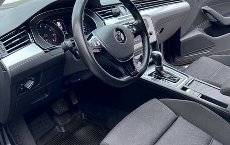 Volkswagen Passat B8 рестайлинг, 2015 год, 1 730 000 рублей, 5 фотография