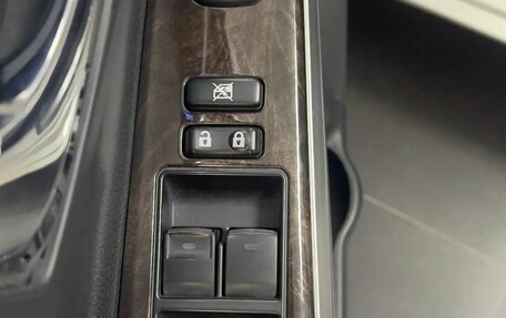 Toyota Camry, 2017 год, 2 140 000 рублей, 12 фотография