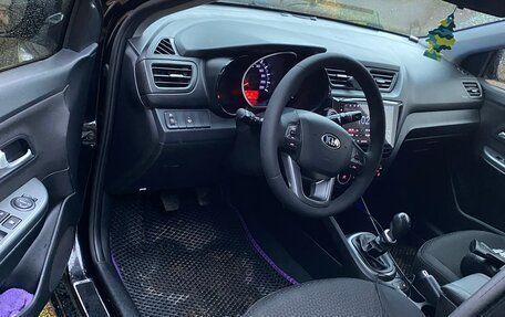 KIA Rio III рестайлинг, 2013 год, 900 000 рублей, 5 фотография