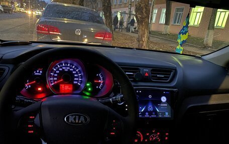 KIA Rio III рестайлинг, 2013 год, 900 000 рублей, 8 фотография